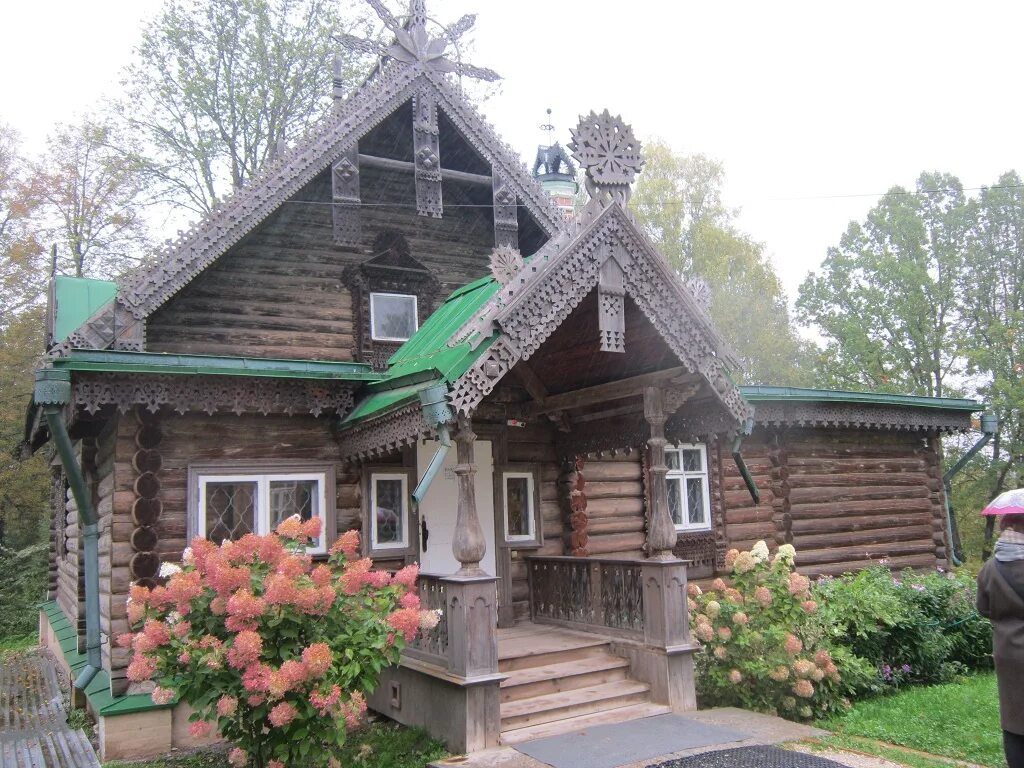 Парк отель абрамцево. Абрамцево музей-заповедник. Город менделеево усадьба абрамцево. Дом абрамцево балашиха. Абрамцево имение саввы мамонтова.