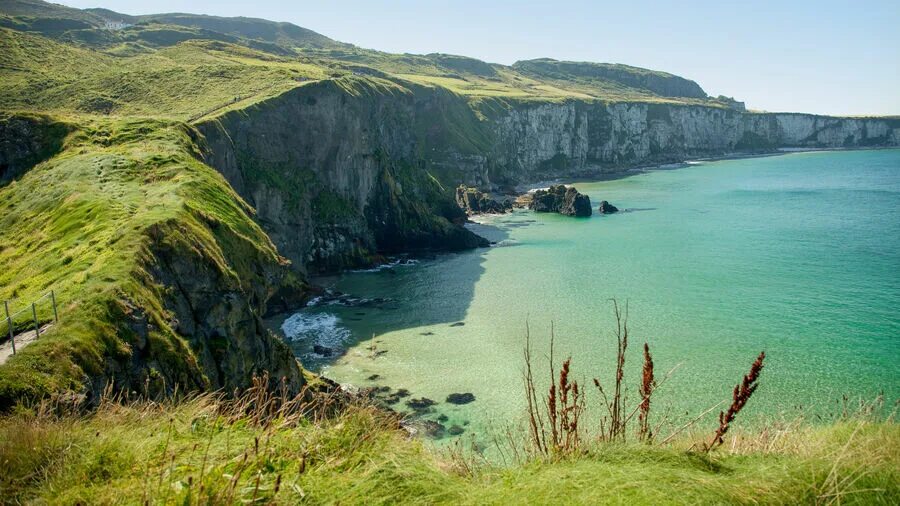 Замок данлюс ирландия фото. Southern ireland. Графство клэр. Southern ireland. Замок данлюс ирландия.