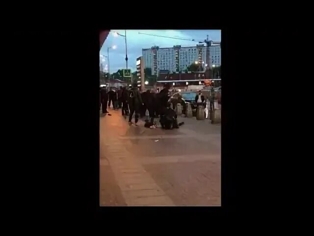 Стою на курском вокзале