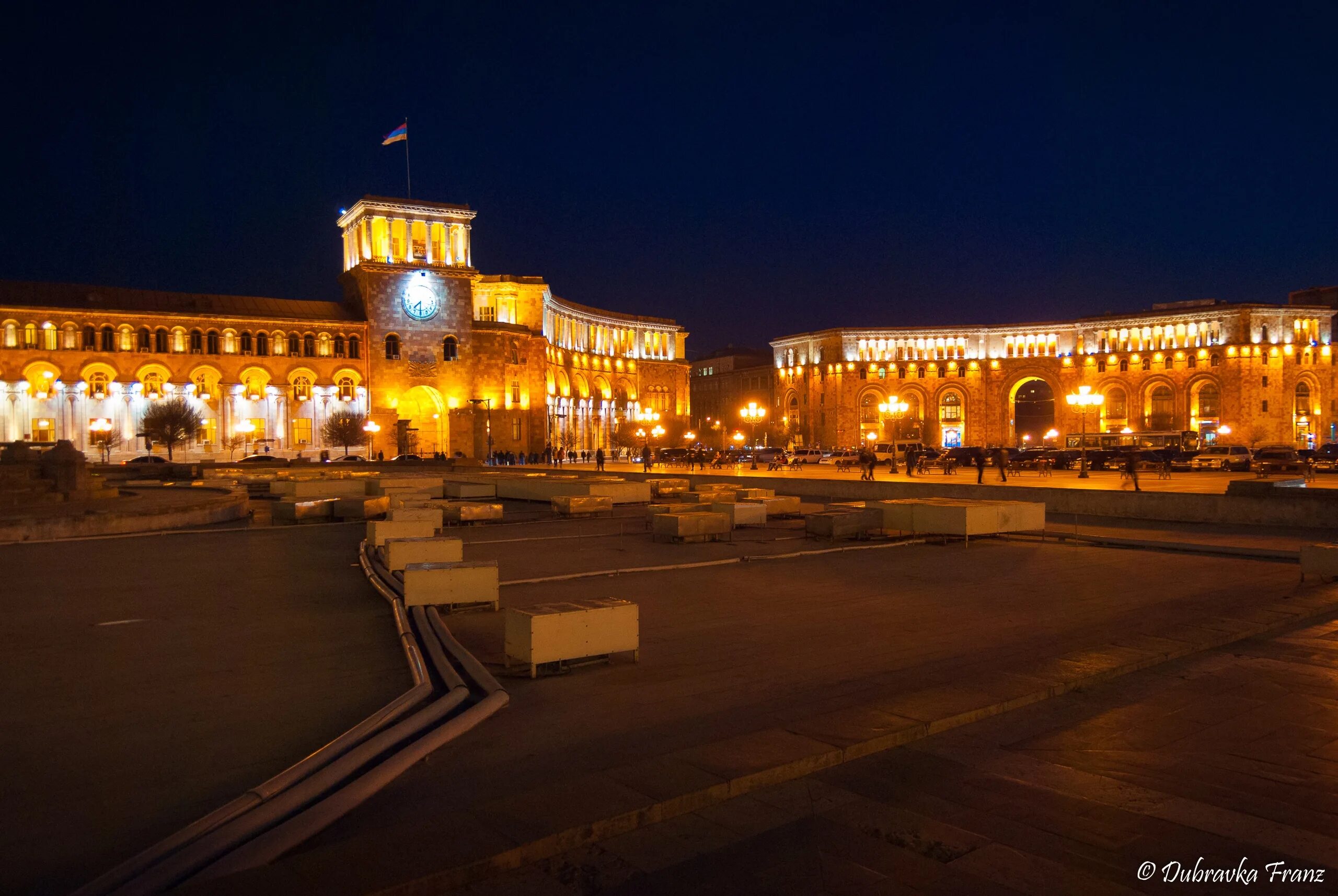 большая площадь республики. армения ереван площадь ленина. большая площадь республики. большая площадь республики. центральная площадь алматы.