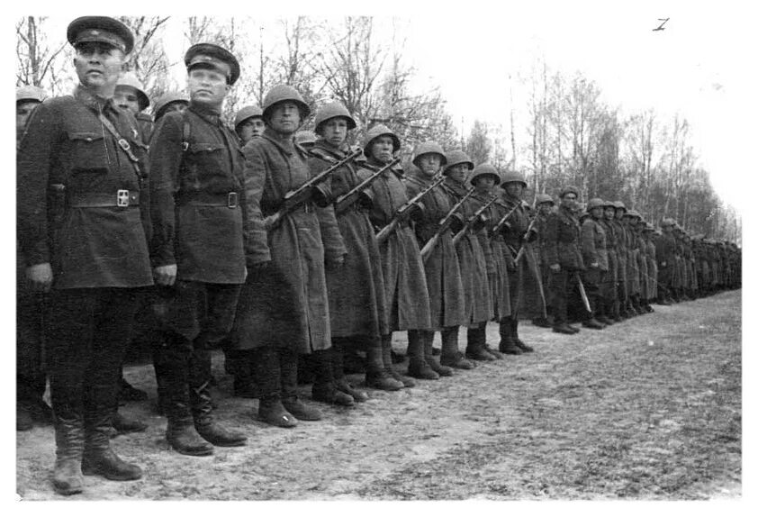 Групповые снимки великой отечественной войны. Учебные дивизии. 155 гвардейский штурмовой авиаполк. Учебные дивизии. Учебные дивизии.