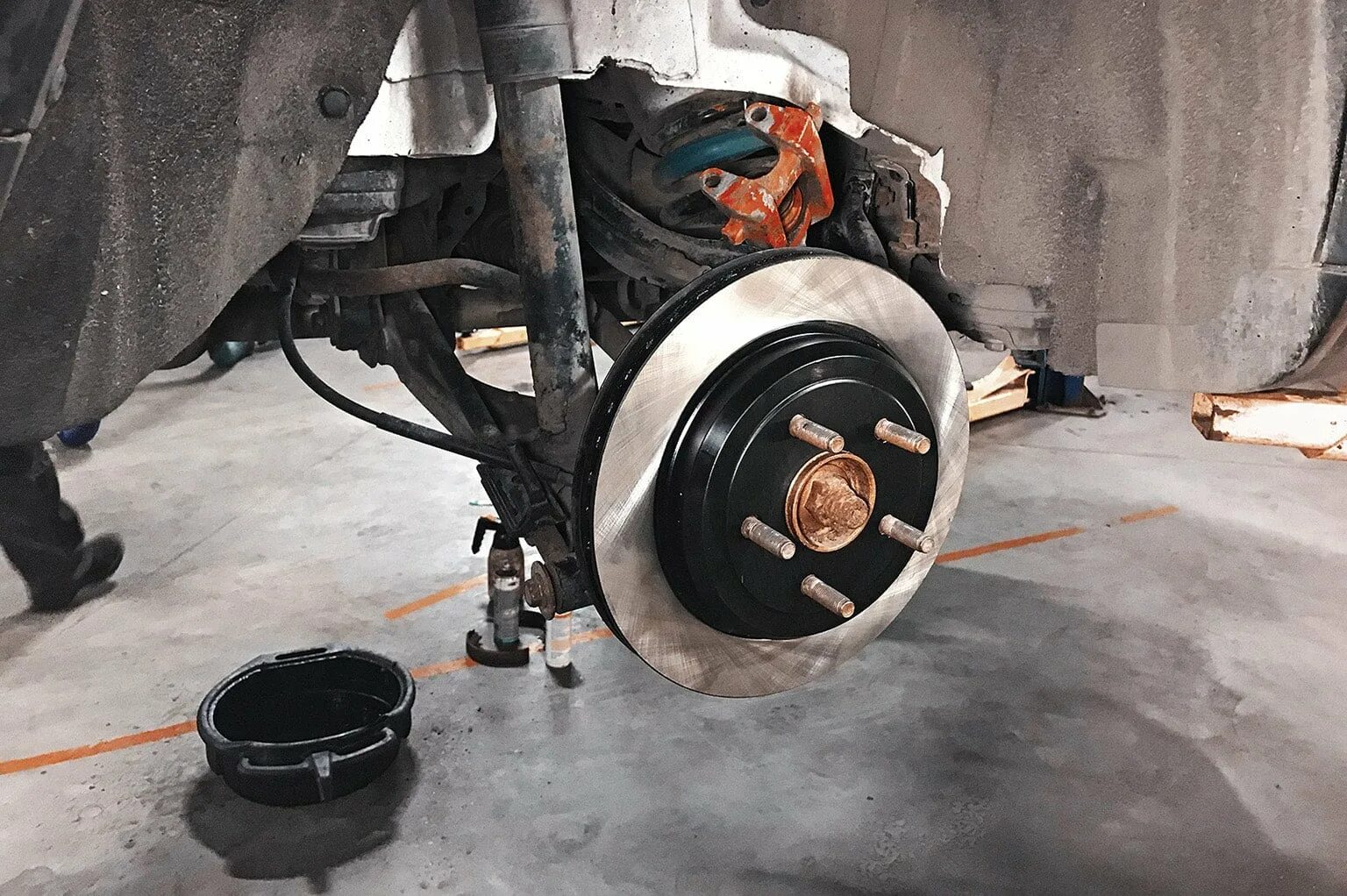 Jeep grand cherokee wk2 тормозной диск. Тормозной диск srt wk2. Тормозные диски jeep grand cherokee wk2 перфорированные. Dba 4000 t3. Тормозные диски гранд чероки.