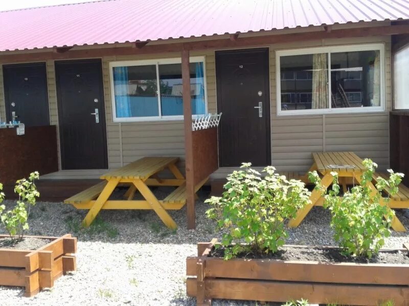 сентоса база отдыха ливадия. коттеджи во владивостоке. база сентоса. приморский край рисовая падь база земноморье. домики волчанец приморский край.