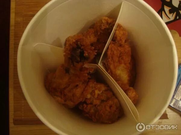 Кфс стрипсы в соусе терияки. Баскет дуэт кфс. Рыба крылышки кфс. Kfc баскет дуэт фото. Крылышки kfc ржач.