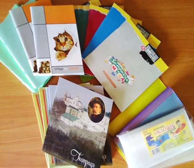 Печать блокнотов. Типография тетради. Типографская тетрадь. Типография тетради. Блокноты с логотипом фирмы.