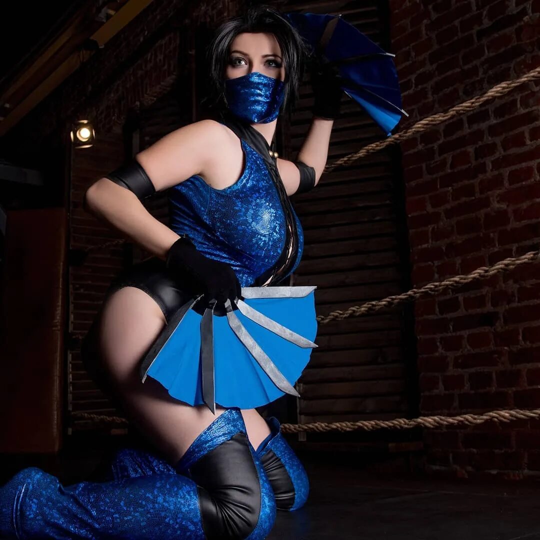 Kitana 18. Принцесса Китана. Китана мортал комбат. Принцесса Китана Mortal Kombat. Китана 18.