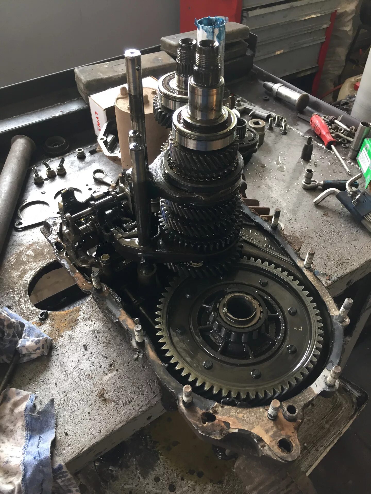 M5gf1 синхронизатор 3 передачи. Вой трансмиссии. Nissan skyline r34 коробка передач. Гул в коробке передач присадка. Сборка мкпп фокус 3.