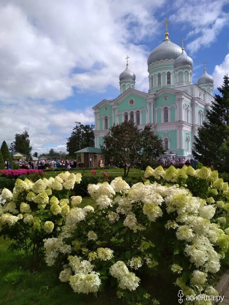 Дивеево монастырь экскурсии. Серафимо-дивеевский монастырь. свято троицкий дивеевский монастырь. серафимовский монастырь дивеево.