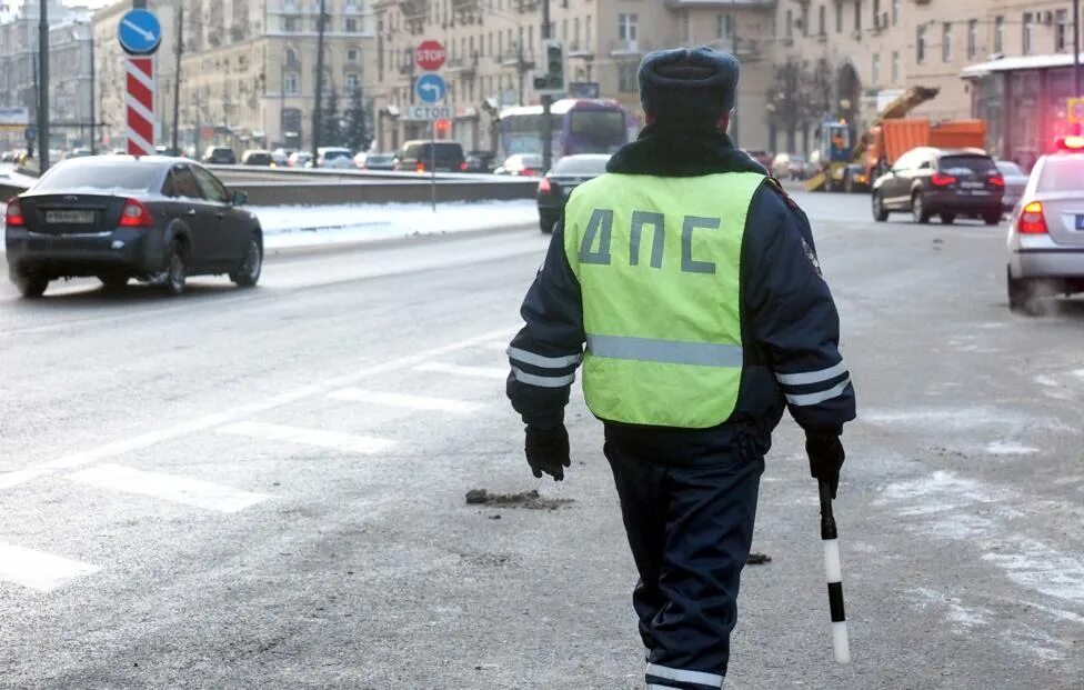 Уголовная водителей за нарушение ПДД. Злостный нарушитель. Самые крутые автомобили злостных нарушителей ПДД.