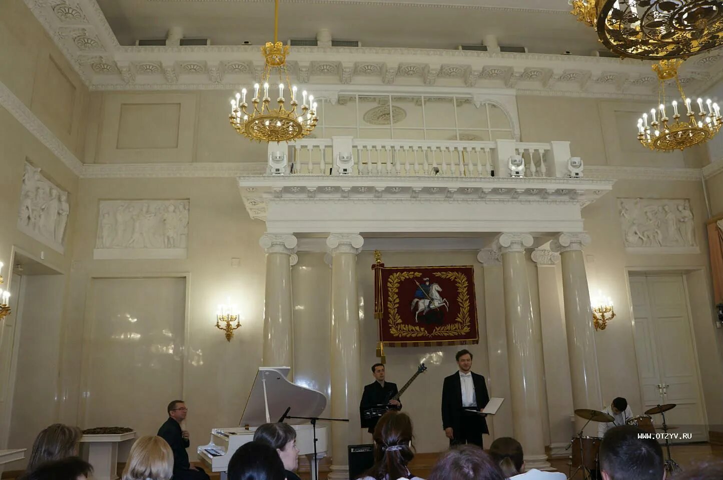 Мэрия москвы холл. Мэрия москвы холл. Зал мэрии. Концертный зал в мэрии москвы тверская. Концертный зал в мэрии москвы тверская.