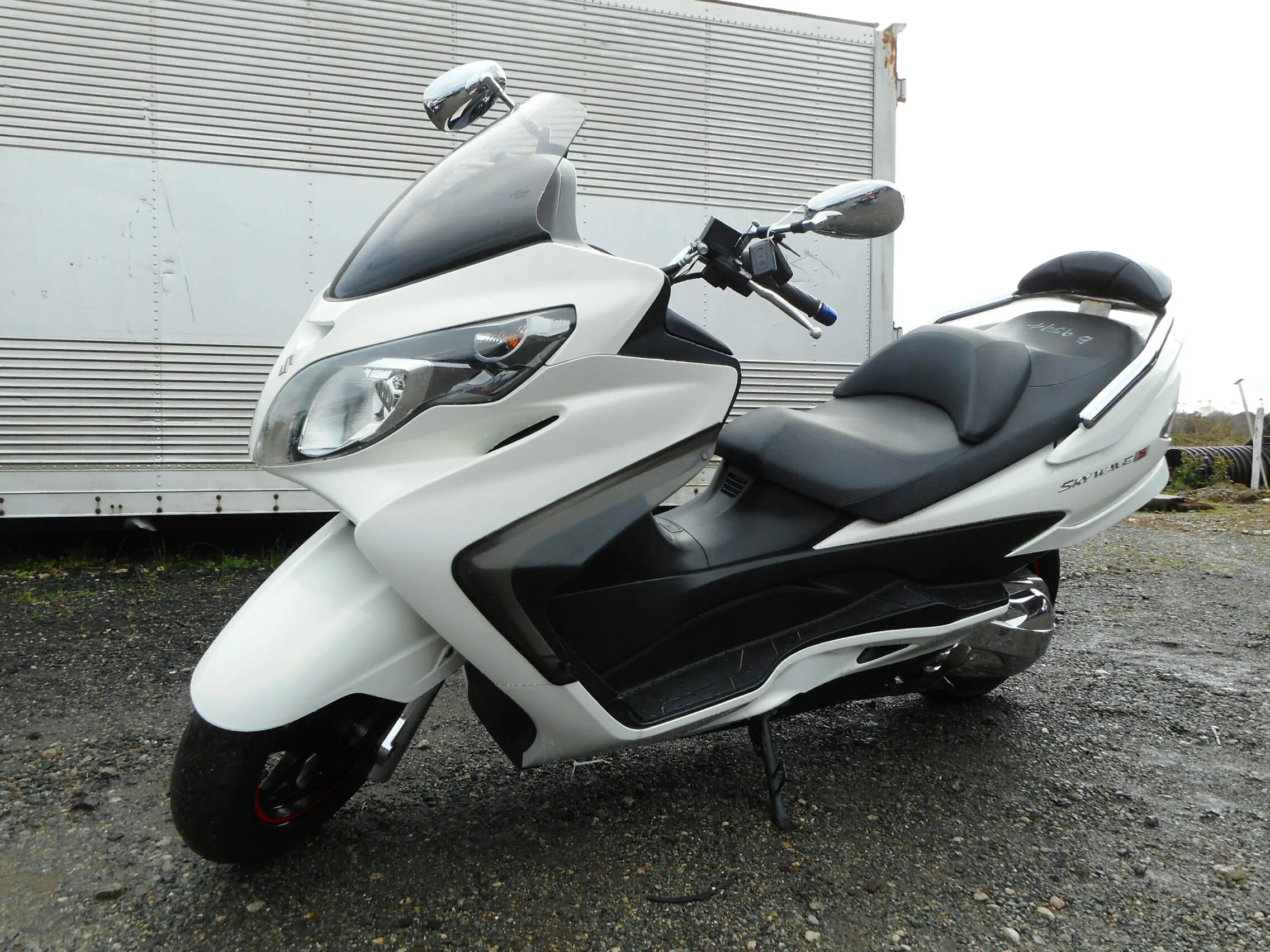 Suzuki Skywave 250 s. Макси скутер Suzuki Skywave 250. Suzuki Burgman (Skywave) 250. Skywave 650. Макси скутер 250