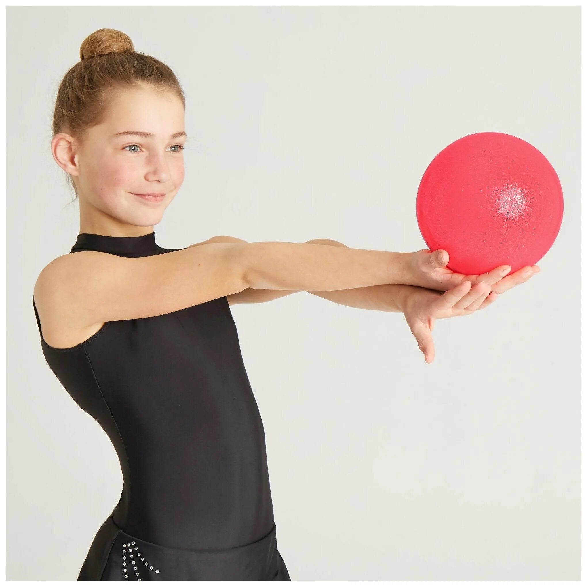 софья аверина. художественная гимнастика дети с мячом. гимнастика художественная александра солдатова мяч. ева босакова гимнастика. гимнастика с мячом.