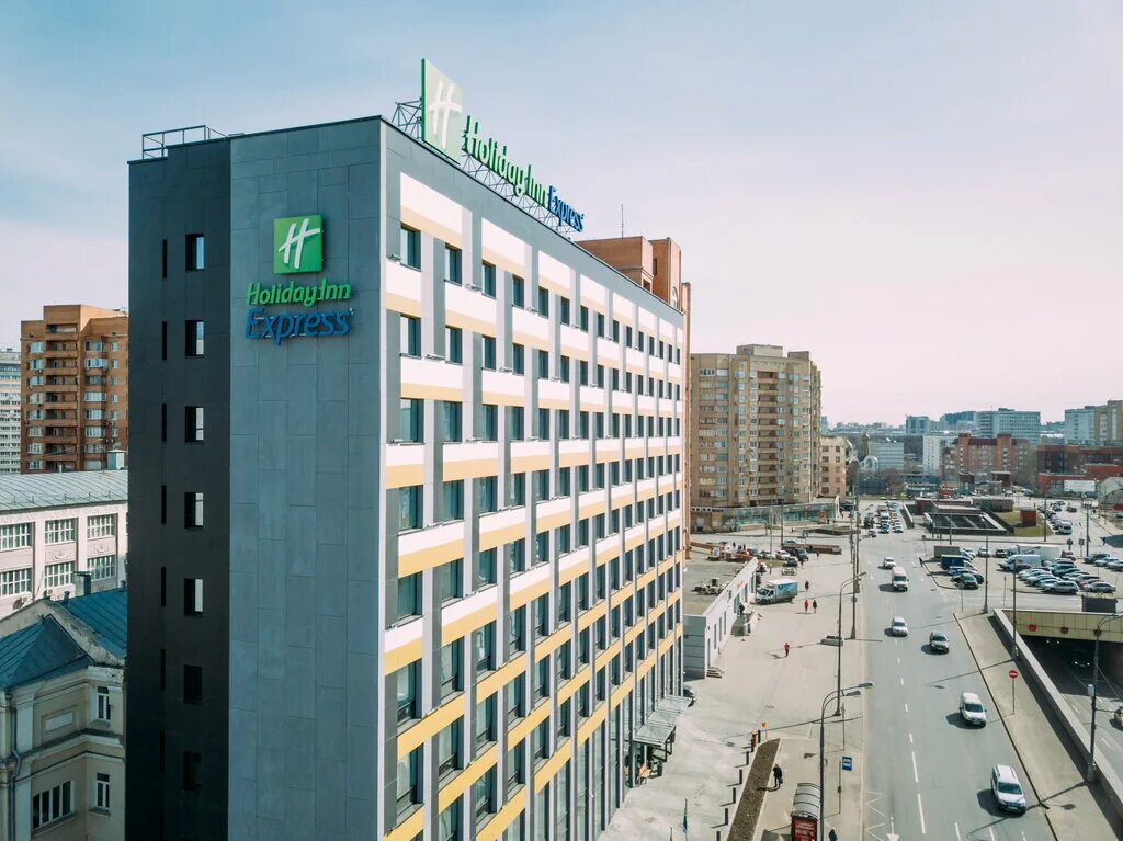 Отель Holiday Inn Express Moscow Baumanskaya. Холидей ИНН Москва Бауманская. Гостиница Холидей ИНН Москва. Холидей Бауманская Москва гостиница.