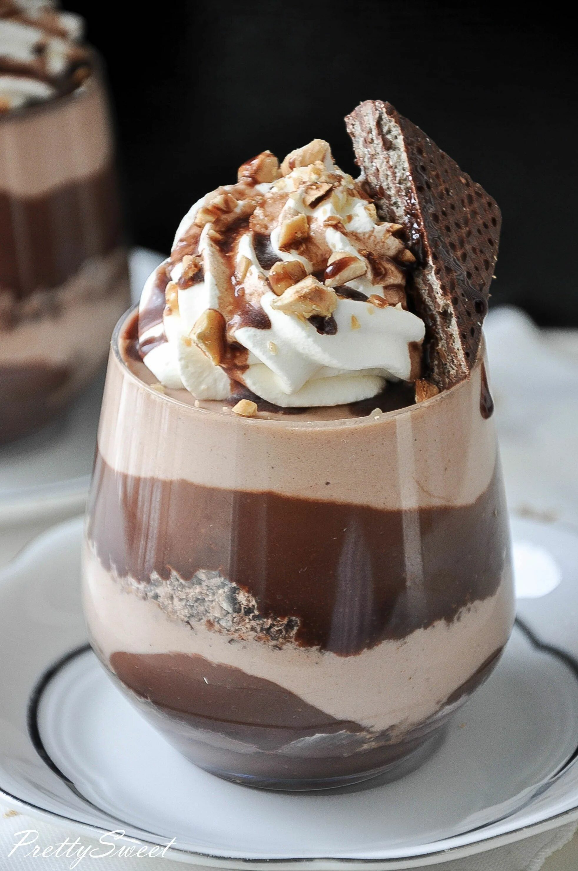 Шоколадный мусс. Бланманже кофейное. Шоколадно кофейная панна котта. Десерт с шоколадом. Десерты с молочным шоколадом.