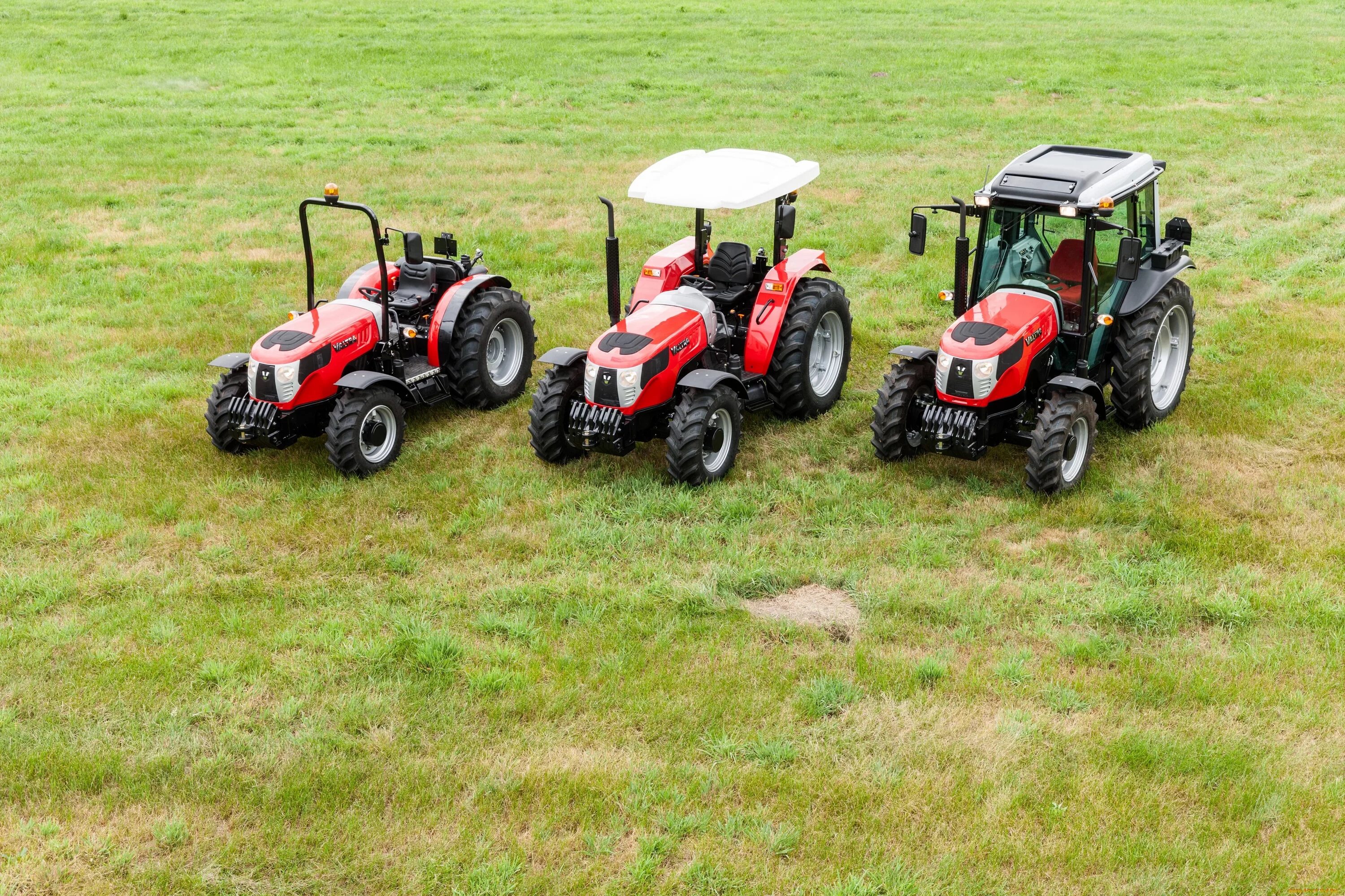 Mini tractor. Мини трактор Valtra. Китайский мини трактор лушхонг 2021. Мини-трактор МТМ-10. Трактор Валтра т-285.