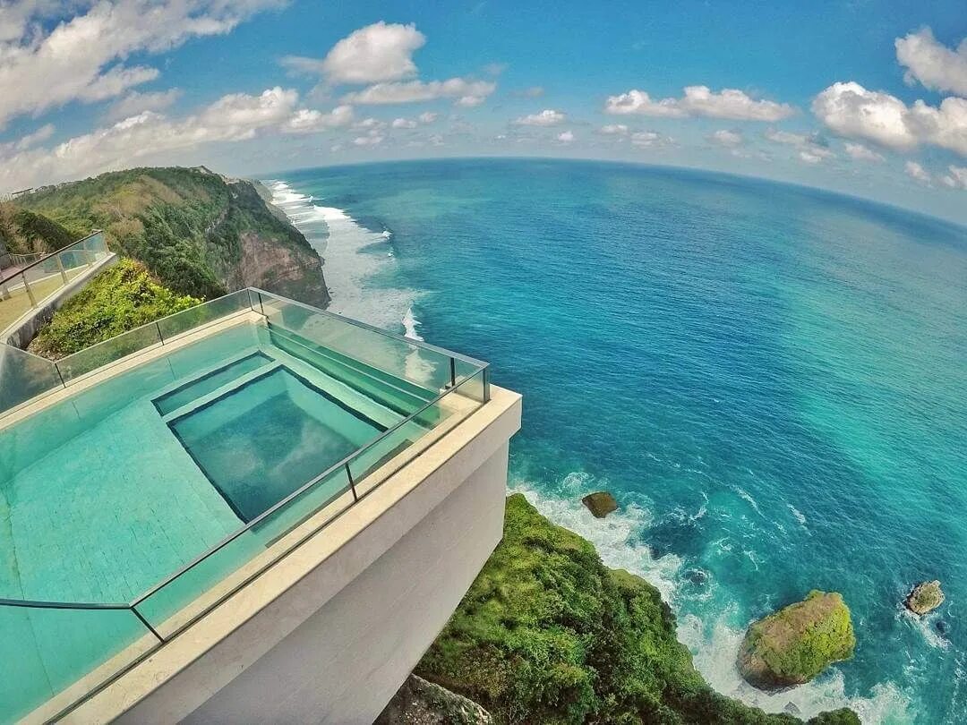 The Edge Bali Индонезия Бали. One Eighty Bali отель. Отель the Edge Бали. Бали Улувату земля. Бассейн бали