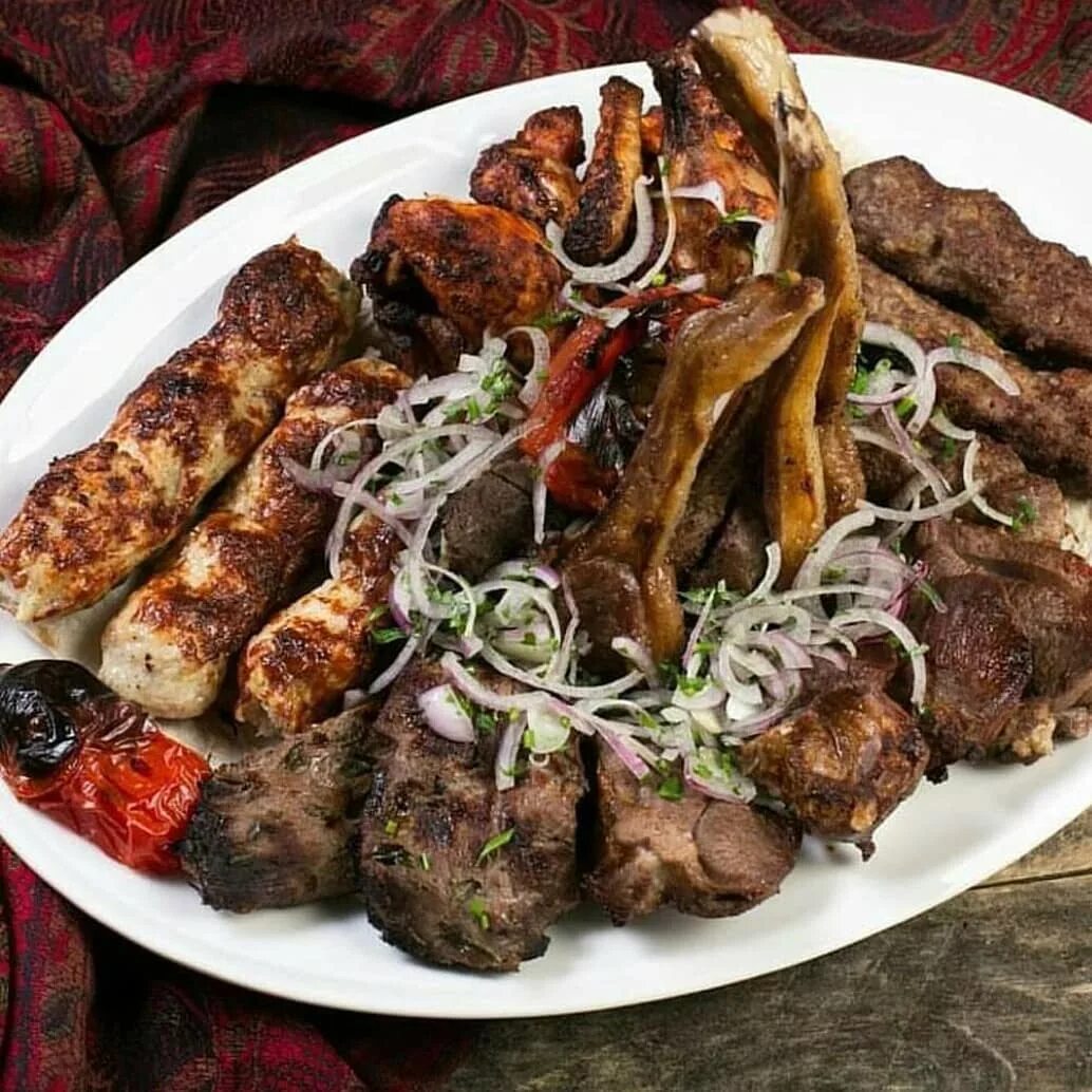 Самаркандский тандыр кабоб. Тандыр кабоб. Тандыр кебаб баранина. Индейка тандури. Тандыр кабоб.