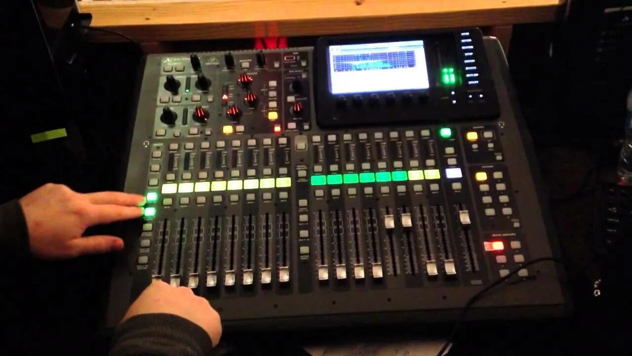 ?behringer flow 8. Behringer на русском. Пульт behringer 1202. Behringer на русском. Behringer flow 8 аксессуары.