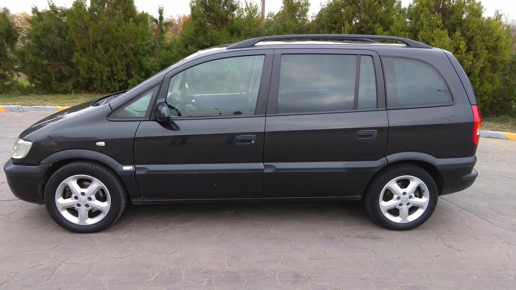 Chevrolet zafira (шевроле зафира). зафира 2001. Opel zafira 2001. Opel zafira i 2001. 2 2001.
