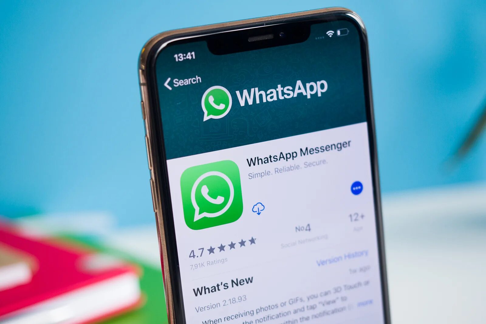 Whatsapp apple приложение. Ватсап. whatsapp мессенджер. вокс ап. ват.