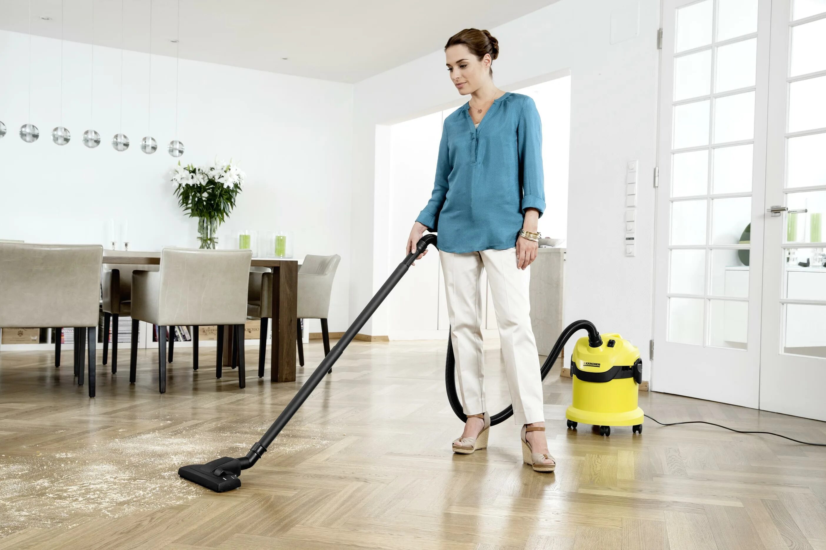 Керхер для мытья какой выбрать. Пылесос Karcher WD 2. Моющий пылесос Керхер ВД 2. Пылесос Karcher MV 2. Пылесос Karcher WD 3.