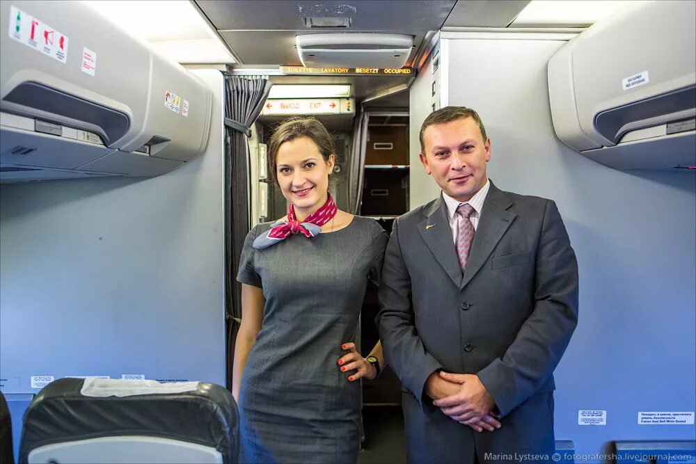 Боинг 737 300 кд авиа. Шелепанова авиа это где. Форма стюардесс вим авиа. Вим авиа домодедово. Ген.