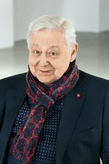 Сколько лет было табакову когда