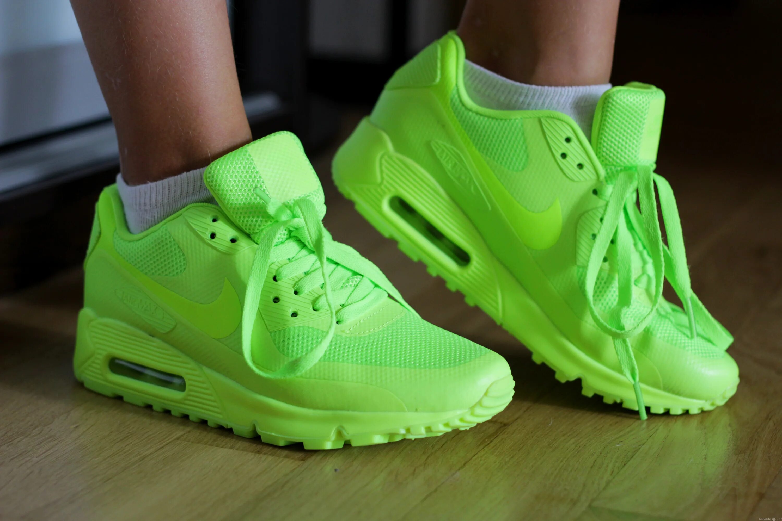 Adidas boost салатовые женские. Nike-air-max-90-hyperfuse-2012-green. Найк аир макс кислотно зеленые. Tj collection кроссовки салатовые. Nike air max 90 кислотные.