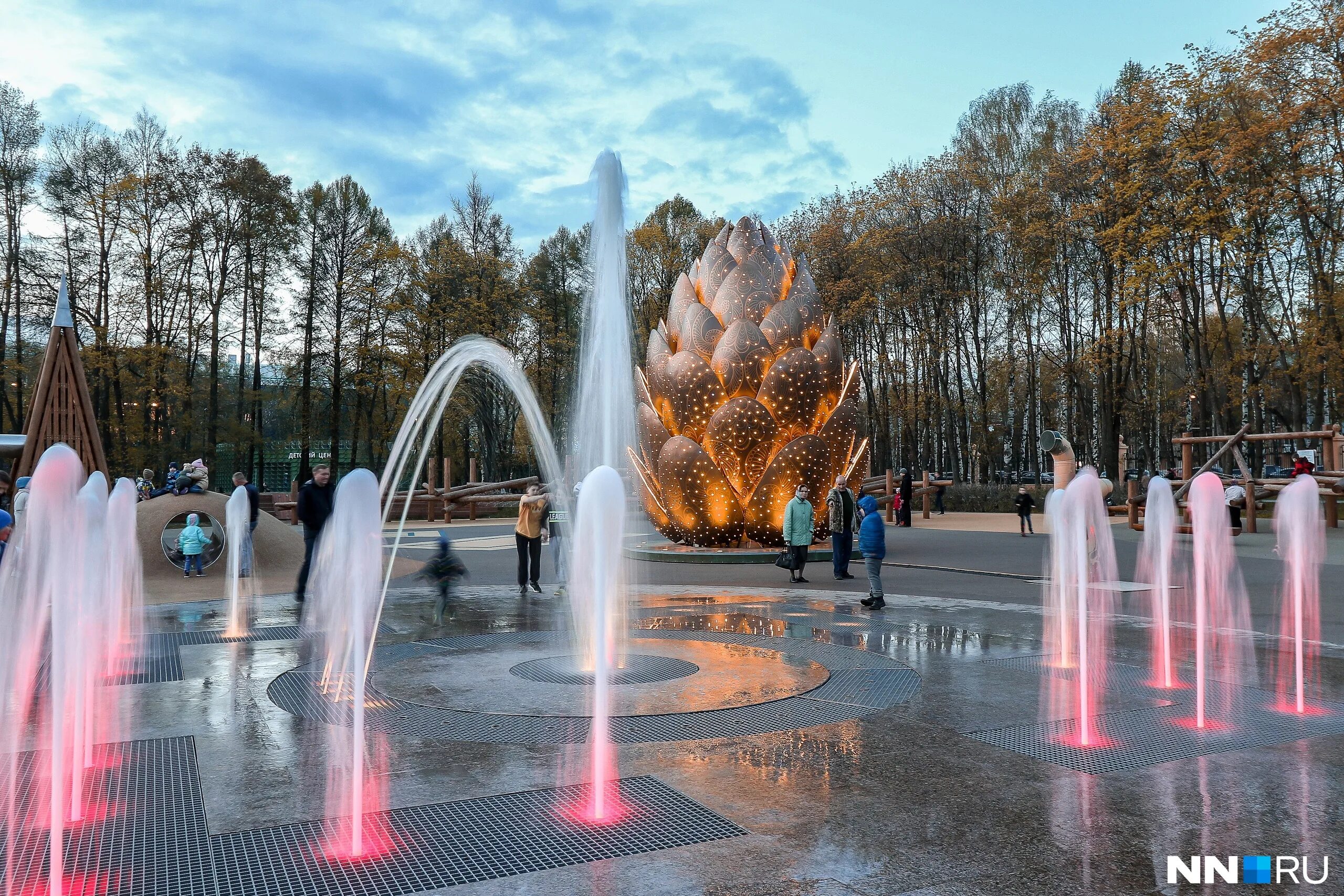 Масленица в швейцарии нижний новгород 2024. Парк Швейцария Нижний Новгород 2022. Нижний Новгород парк Швейцария Швейцария. Швейцарский парк в Нижнем Новгороде. Парк Швейцария Нижний Новгород шишка.