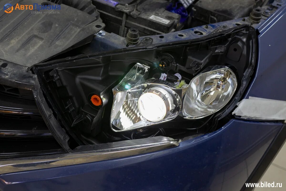 линзы в фары лада веста. фара лада веста bi-led. лампы линзы на весту. светодиодные фары лада веста. лампы линзы на весту.