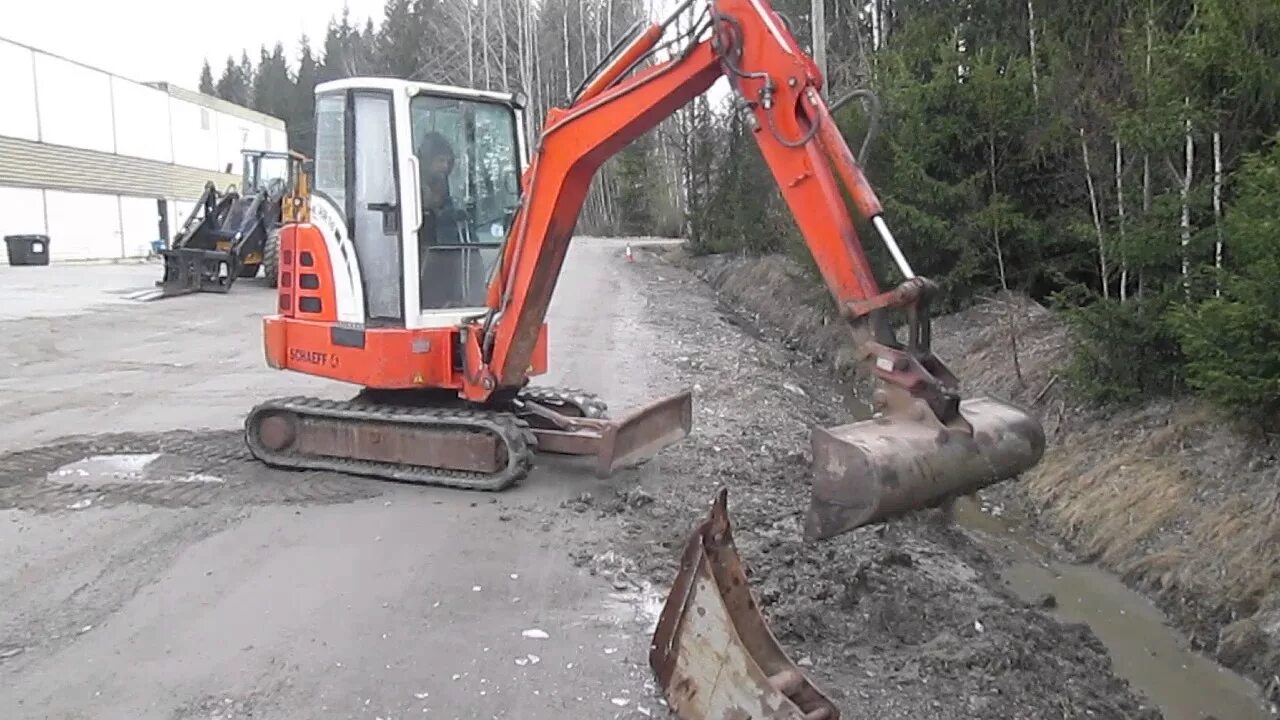 Аренда мини экскаватора пмк 1 rusavtokrans ru. Мини экскаватор Sheff Terex. Экскаватор Schaeff. Экскаватор 16 м.