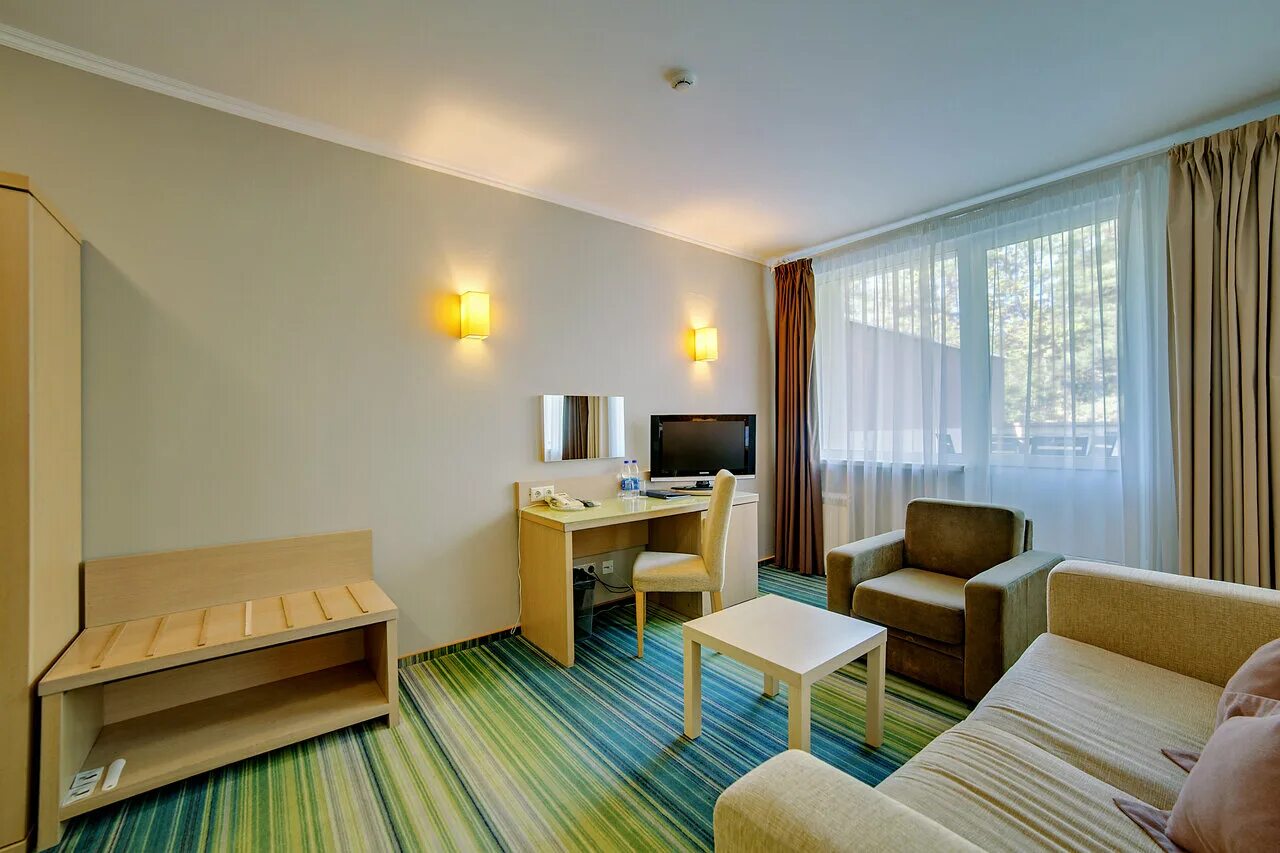 Союз истра семейный парк. Гостиница истра истра. Истра гостиница ливадия номер. Парк отель союз истра. Гостиница истра московская область.