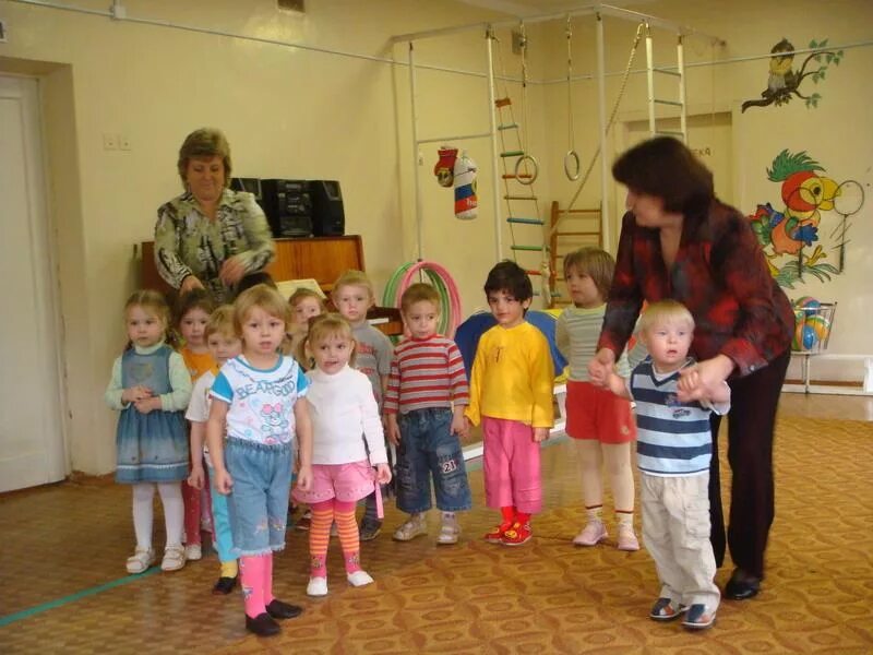 коррекционный детский дом солнышко. здоровый ребенок иваново. обед в детском саду. как красиво встретить детей с соревнований. детский сад малинка коломна.