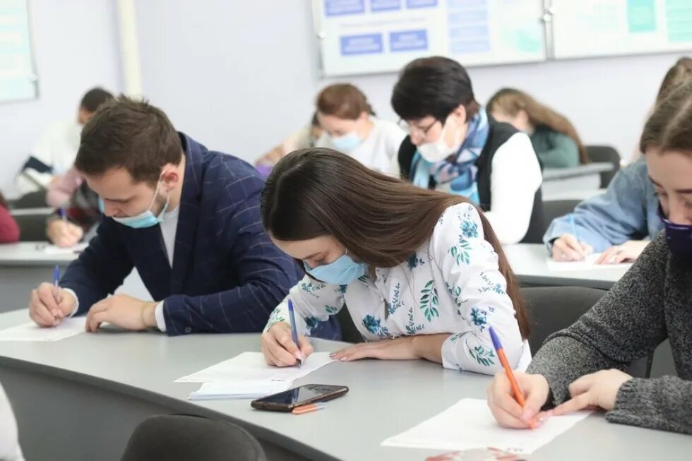 КФУ колледж Елабужский. Ош Университетская ЕИ КФУ. Каникулы КФУ. КФУ форма учеников