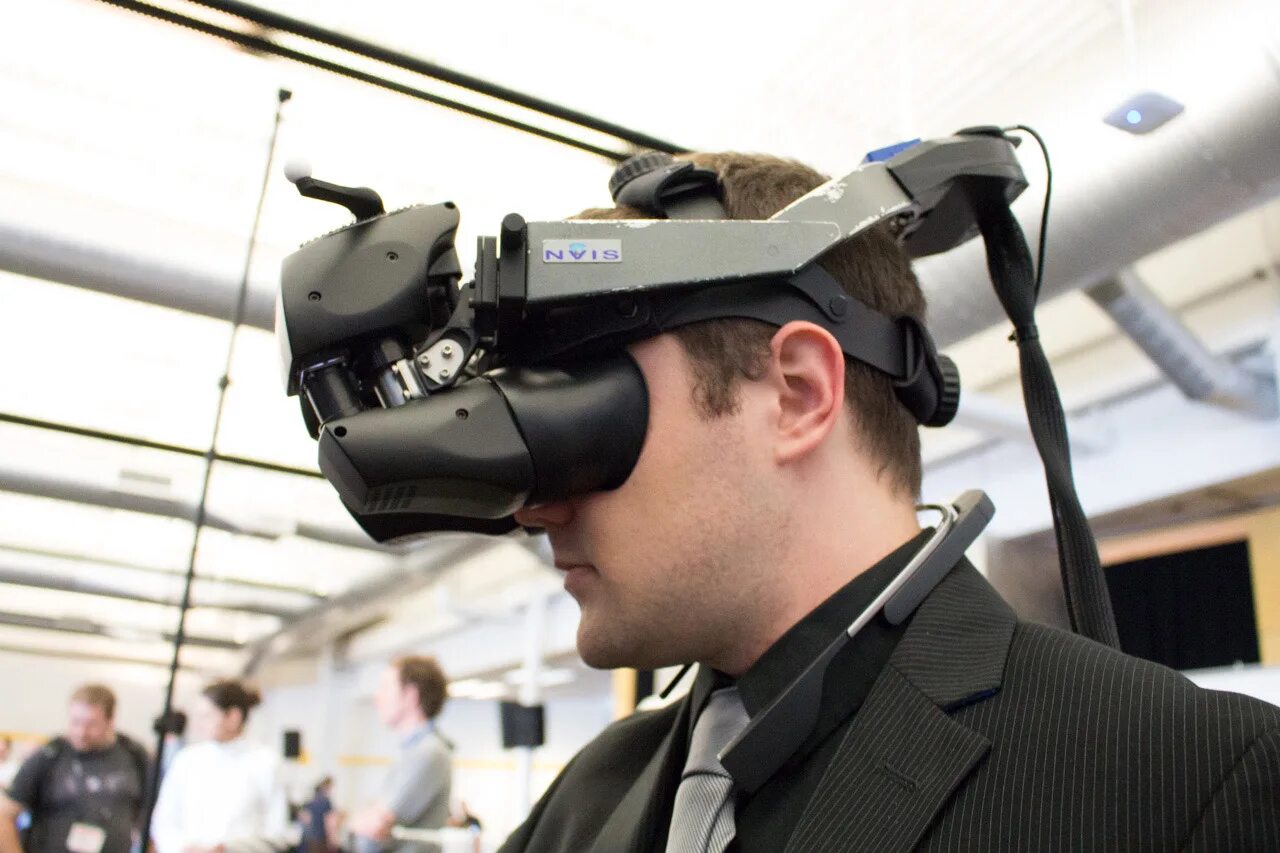 Шлем виртуальной реальности будущего. Vr hmd. head mounted display, hmd. head-mounted display шлем виртуальной реальности. очки виртуальной реальности киберпанк.