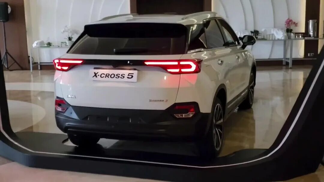 Лада Х-Кросс 5 2023, 2025, джип/suv 5 дв., 1 поколение технические характеристик