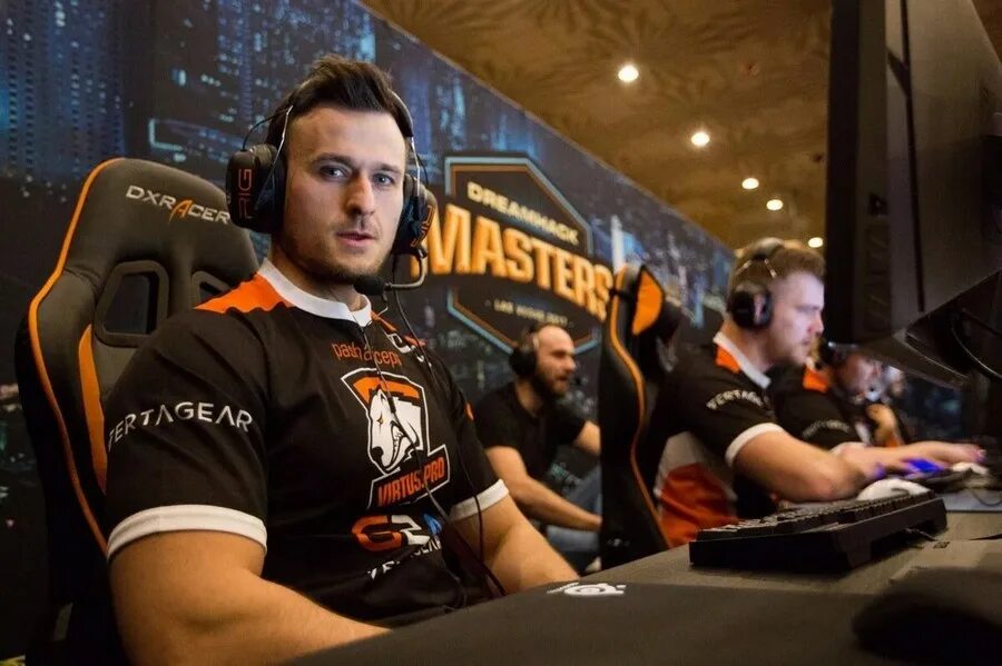 Virtus pro cs go. Ярослав «pashabiceps» яжомбковски. алексей малышев киберспортсмен. киберспортсмены виртус про. virtus pro pashabiceps.