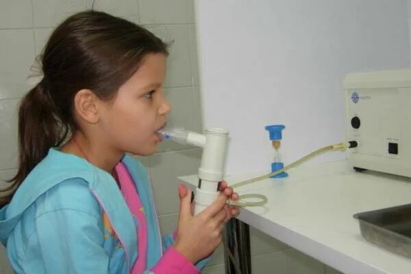 Санаторий россия белокуриха. Минеральные ванны кисловодск санаторий. Ультрафиолетовые ванны для детей. Процедуры в санатории. Санаторий радуга минеральные воды.