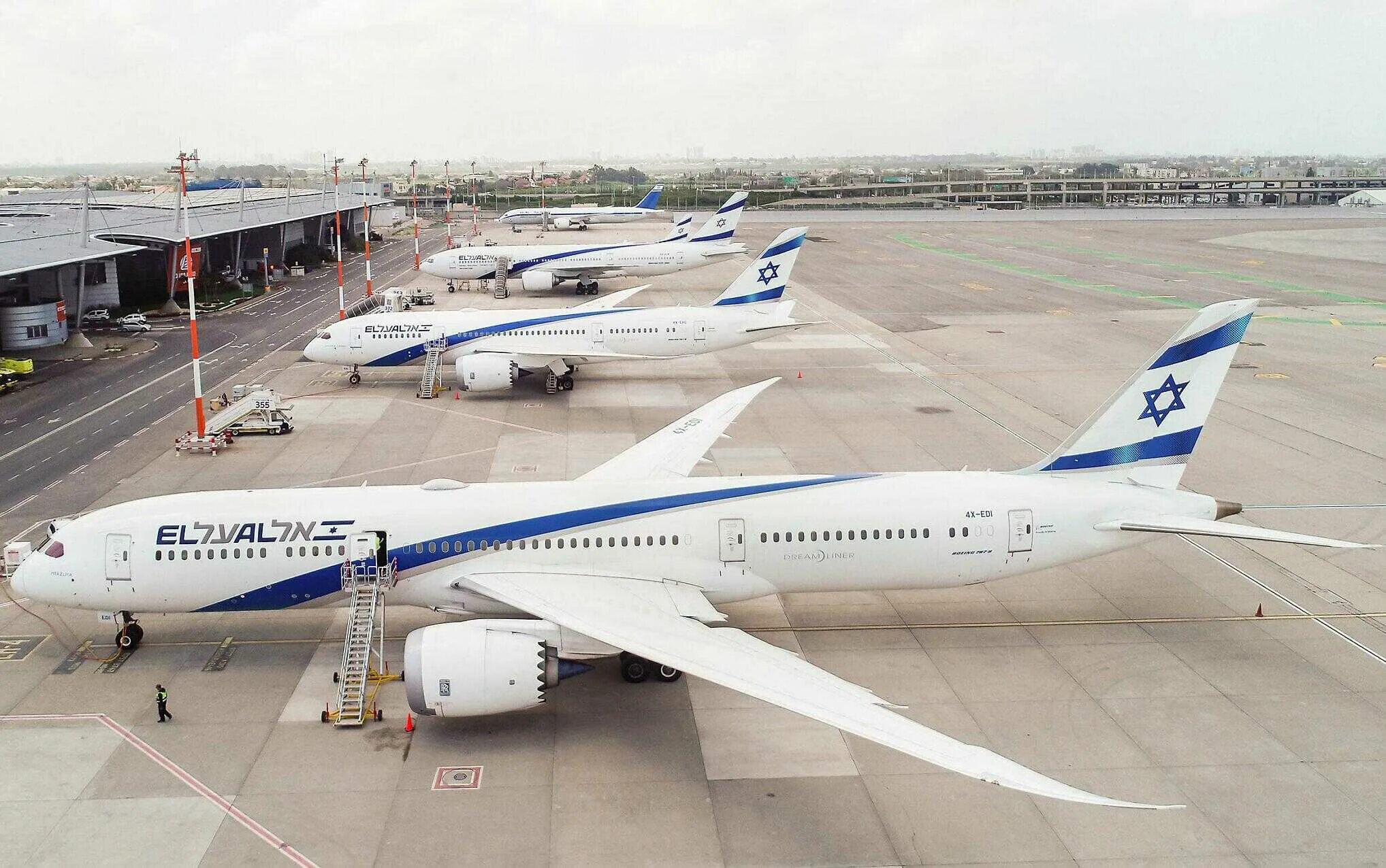 El al israel. Самолеты авиакомпании el al. Самолет Эль Аль Бен Гурион фото.