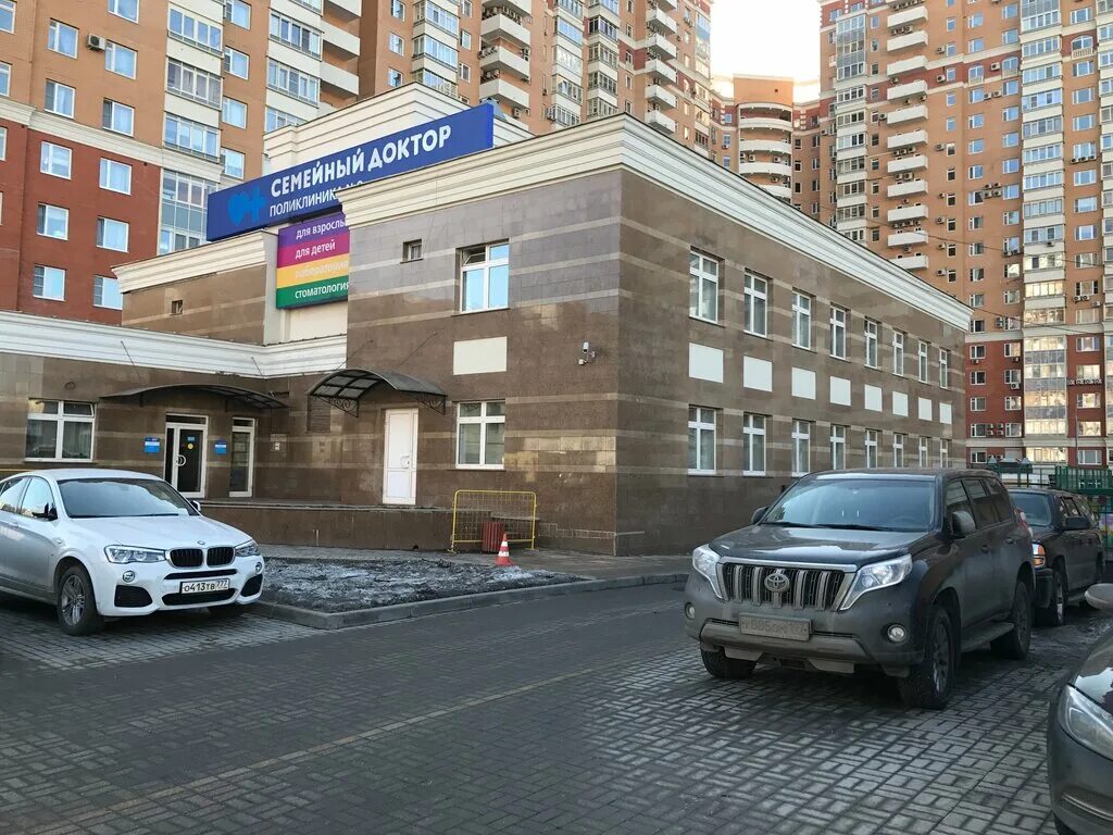 свой доктор мичуринский проспект