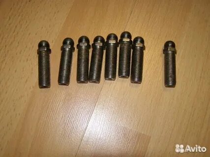 Болт регулировки клапанов
