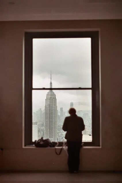 He made me the window. Who break the window. cool man looking out the window. видео утро без лица из окна. from the men from the window.