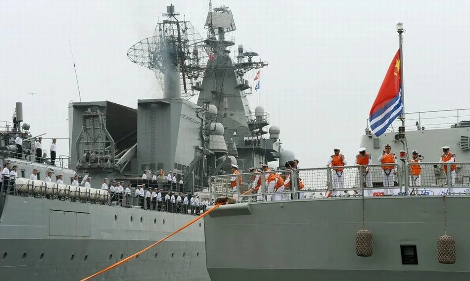Корабль 10 часов. Российско-китайские военные учения. Китайский военный порт. Армия Китая флот. Baltic Sea Naval Forces.