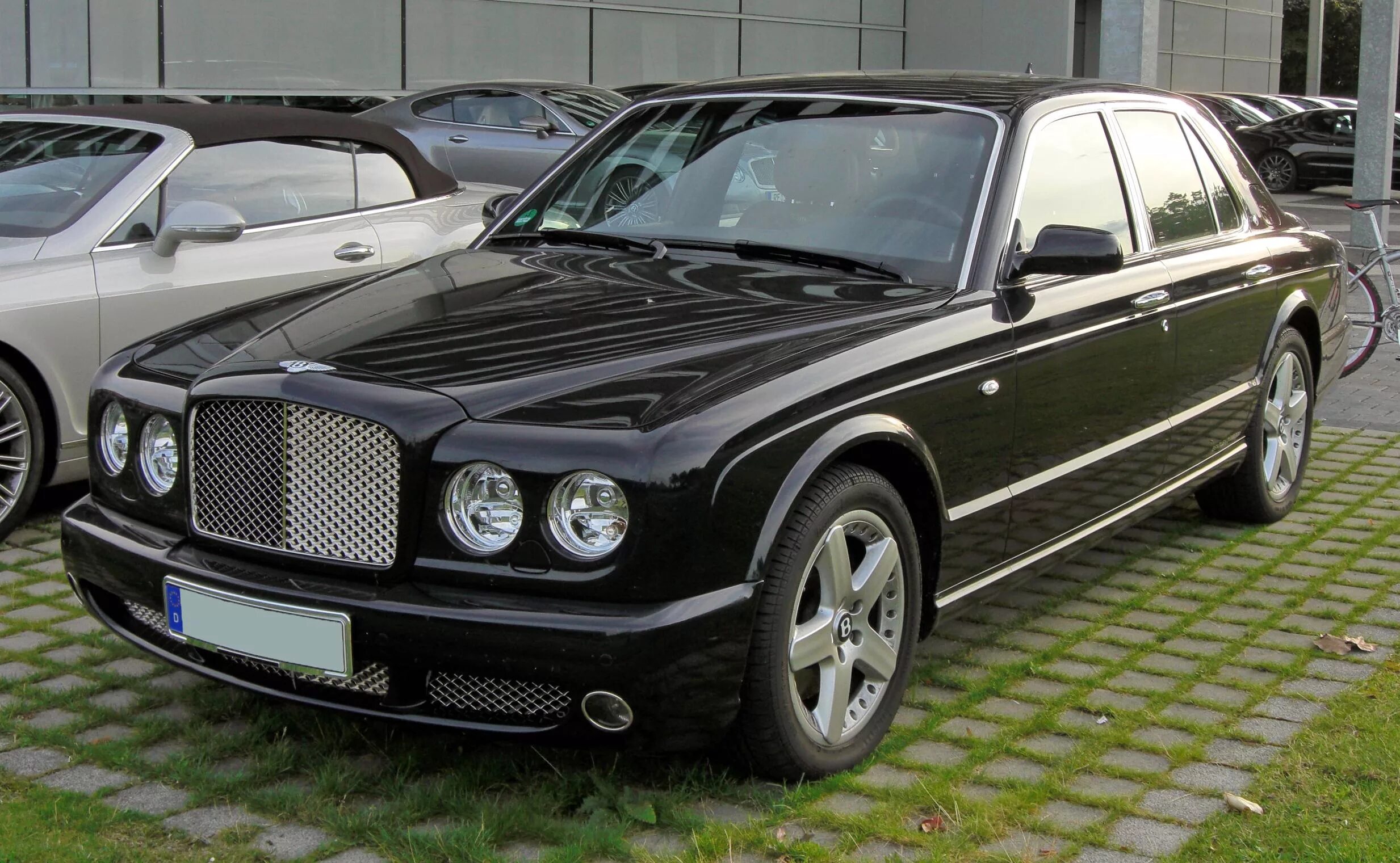 Бентли арнаж. Bentley Arnage 2010. Bentley Arnage 2002. Bentley Arnage t. Bentley Arnage 2004.