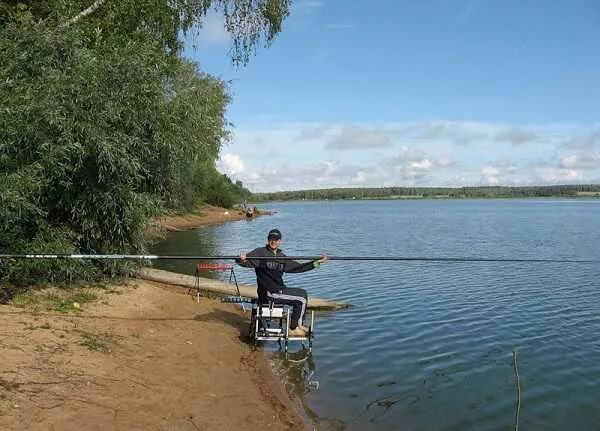 Рыбалка на нерли. Руза рыбалка на рузском водохранилище. Акатово рузское водохранилище. Первый лед на рузском водохранилище. Русфишинг рузское.