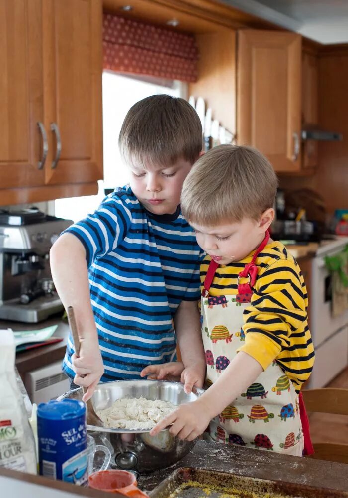 Kids cooking. Готовим для детей. Приготовление для детей. Готовка вместе с детьми. Что приготовить детям.