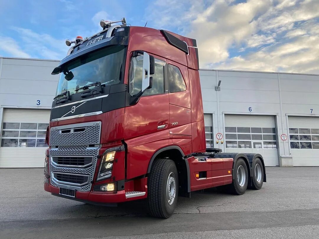 Купить вольво б у россия. Volvo fh16 700. Вольво 700 л.с тягач. Вольво fh16 в Якутии. Volvo fh16 Якутск.