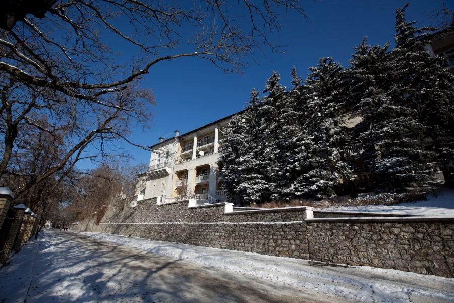 Санаторий им кирова железноводск лечение. Санаторий им кирова железноводск фото. Санаторий им кирова пятигорск. Санаторий имени кирова кисловодск. Кирова г.