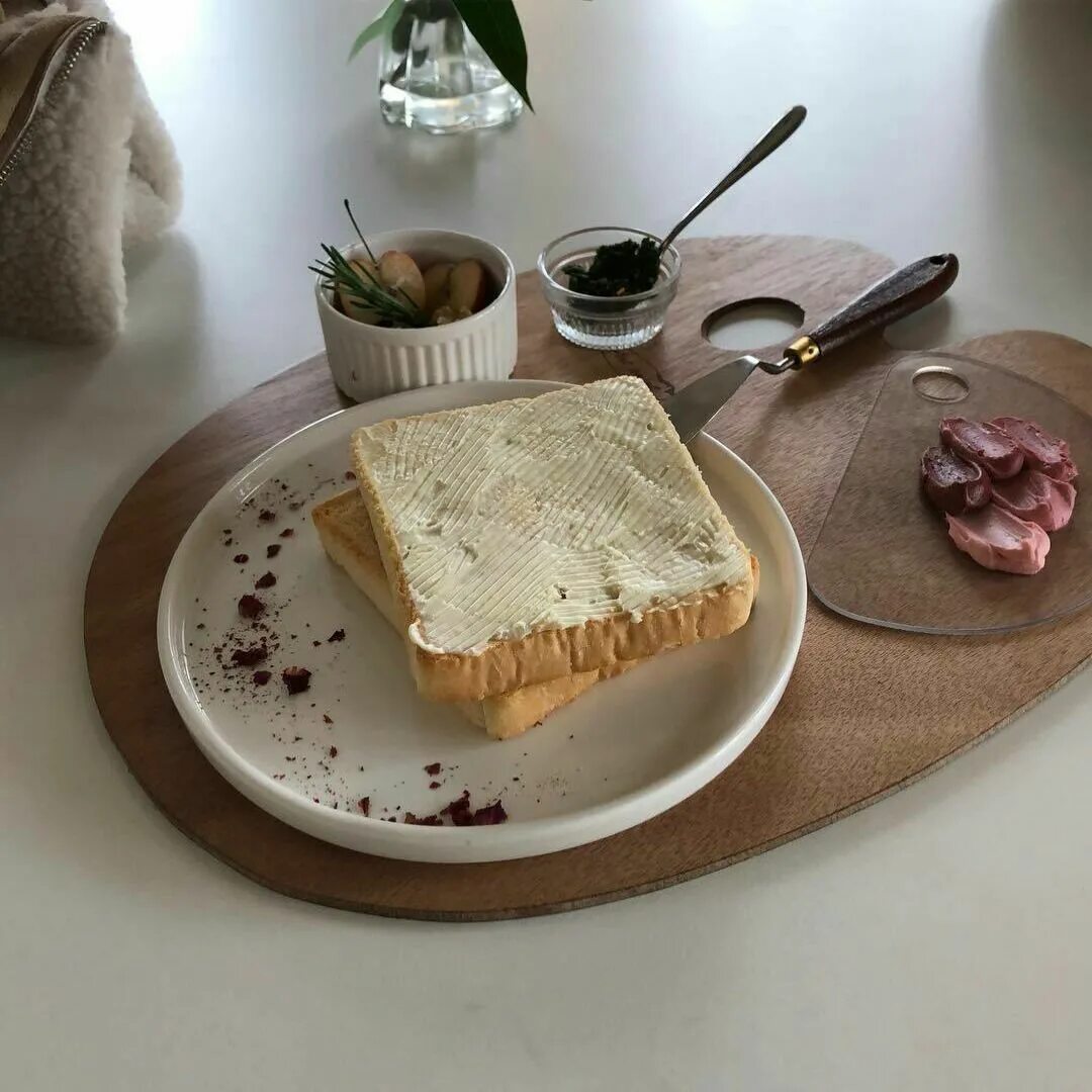 We made breakfast. Идеи для завтрака без хлеба. коробка для завтрака. завтрак в коробке. breakfast aesthetic.