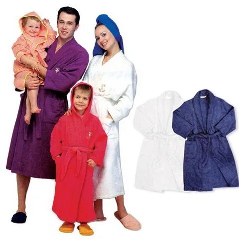 Махровые халаты для всей семьи. Семья в махровых халатах. Банные халаты для всей семьи. Халаты реклама. Мама без халата